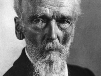 Николай Аполлонович Чарушин. Источник: https://ru.wikipedia.org/wiki/%D0%A7%D0%B0%D1%80%D1%83%D1%88%D0%B8%D0%BD,_%D0%9D%D0%B8%D0%BA%D0%BE%D0%BB%D0%B0%D0%B9_%D0%90%D0%BF%D0%BE%D0%BB%D0%BB%D0%BE%D0%BD%D0%BE%D0%B2%D0%B8%D1%87.