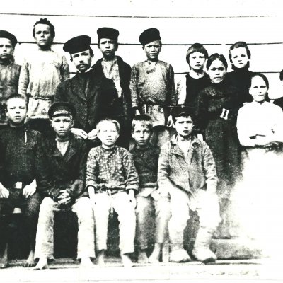 Ученики Афанасьевского земского училища, 1912 г.